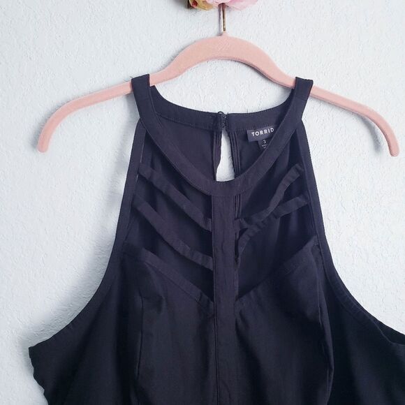 Torrid Black Bengaline High Neck Strappy Cage Front Top - Picture 3 of 8